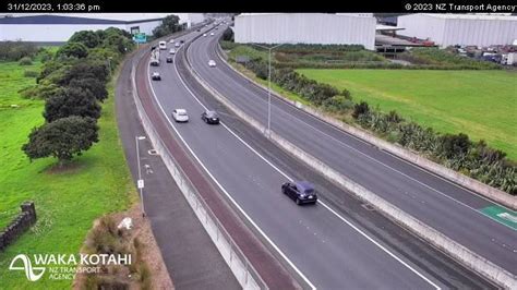 Webcams around Auckland International Airport